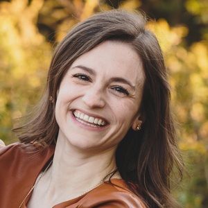 Meet your Posher, Chrissy